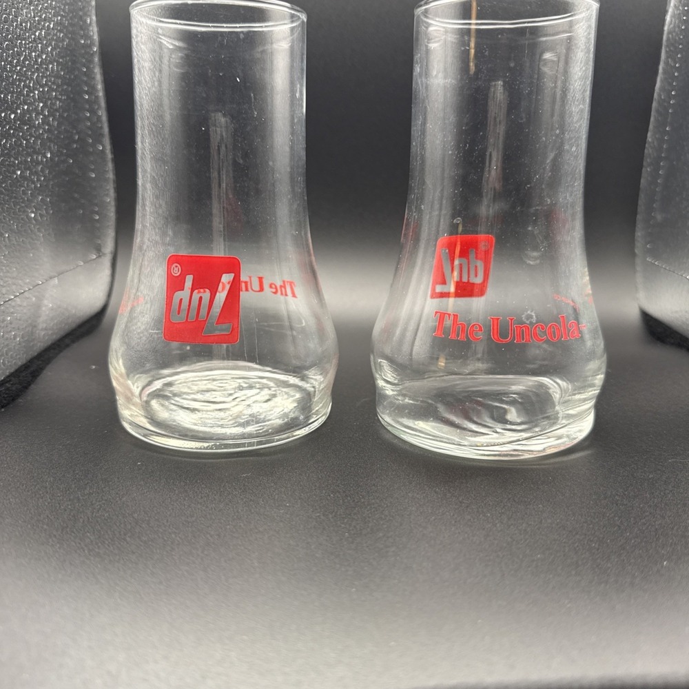 Vintage Set of 2 - 7up The Uncola Upside Down Logo Drinking Glasses Seven Up
